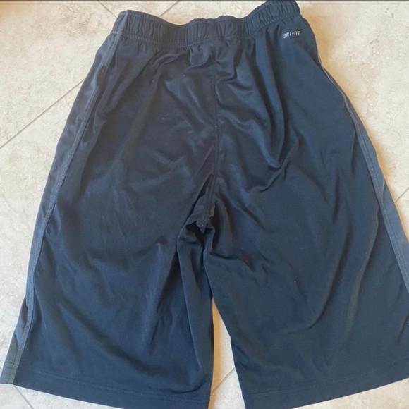 Nike drit-fit shorts - Picture 2 of 3